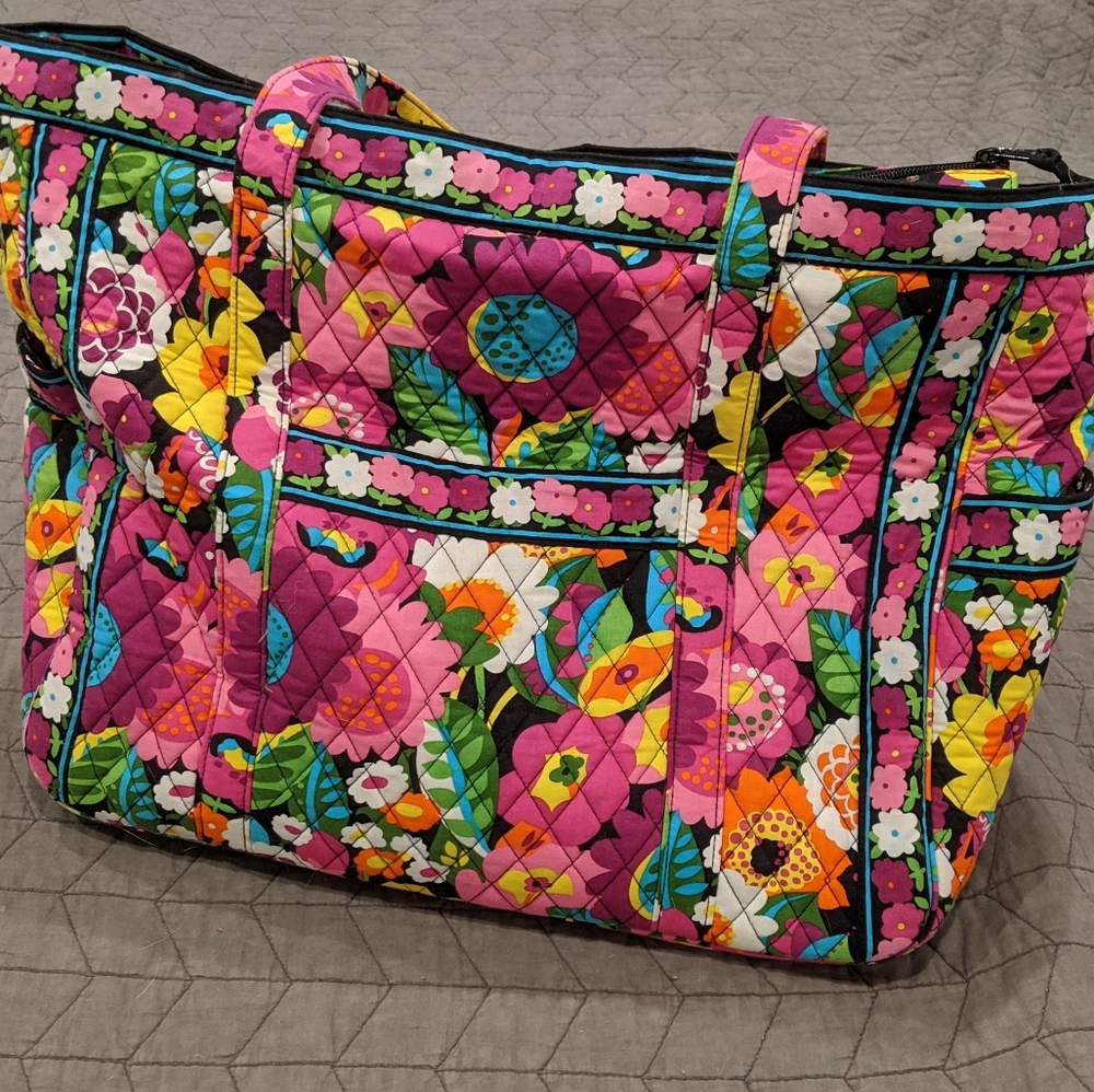 RETIRED Vera Bradley Travel Tote - Va Va Bloom